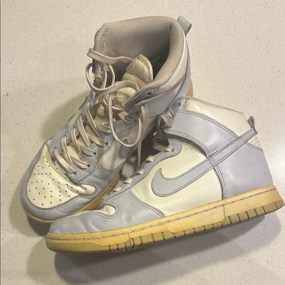 Nike High-Top dunk Sneakers in football grey